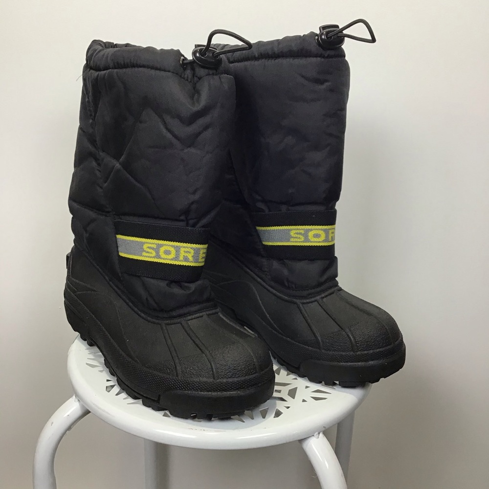 Sorel Black Quilted Duck Boots Sz. 5